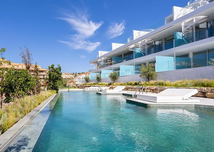 Апартаменты Higueron Med Sunset