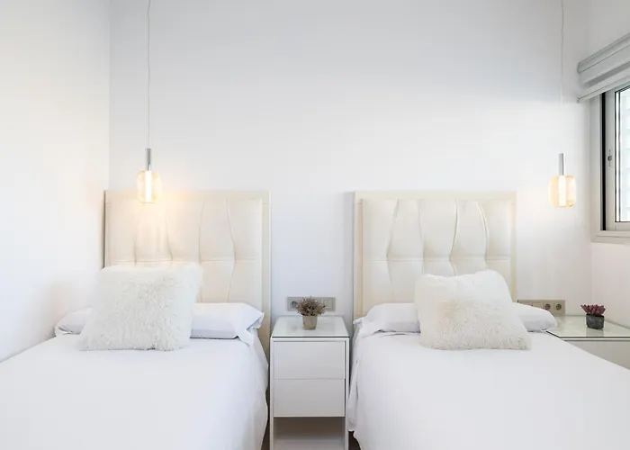 Higueron Med Sunset Апартаменты